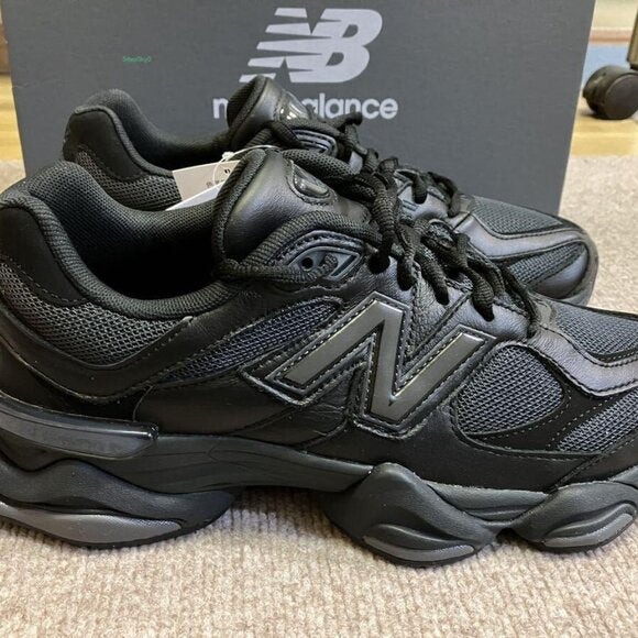 Black New Balance