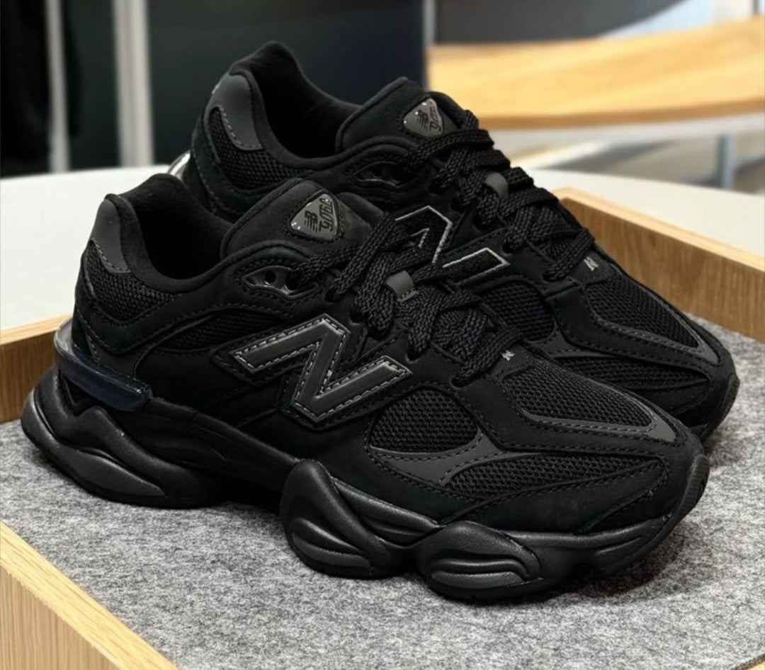 Black New Balance